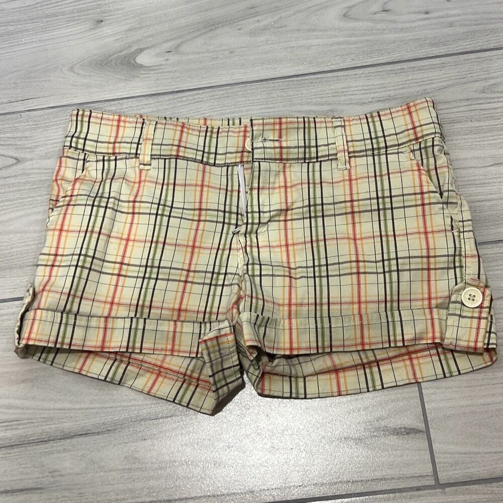 Blue axes vintage women’s nova check yellow plaid low rise shorts size 7‎